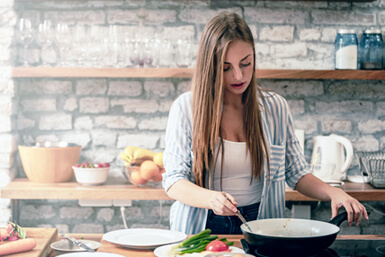 This Is How to Cook Well With an Electric Stove